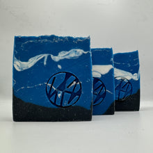 Load image into Gallery viewer, Thunderous